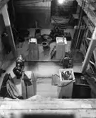 Fundament av STAL-turbinen på Papyrus, 25/4-1951.
En man är med på bilden.