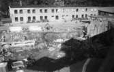 Lagerbyggnad 110 och 111 under uppbyggnad på Papyrus fabriksområde, 22/10-1945.