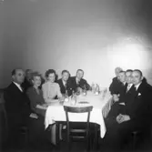 Tjänstemännen på Papyrus har personalfest, 16/4-1948.