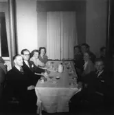 Tjänstemännen på Papyrus har personalfest, 16/4-1948.