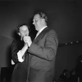 Personalfest för tjänstemännen.
Karl-Erik Freij och okänd.
Foto: verkmästare Hermansson.