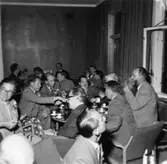 Reportage från pressvisningen den 29/8 1955.