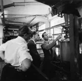 Reportage från pressvisningen den 29/8 1955.
Ingenjör Thor Svensson.