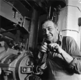 Reportage från pressvisningen den 29/8 1955.
Kalle Nygren.