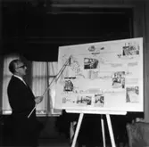 Reportage från pressvisningen den 29/8 1955.
Överingenjör William Tibell.