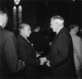 Utdelning av minnesgåvan den 24/9 1955.
Bankdirektör Jacob Wallenberg.