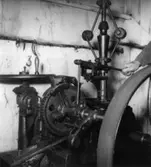 Ljungaskogs AB. Spänningsregulator.