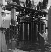 Transformatorn, 50 kW, transformatorkärna.
Överingenjör William Tibell.