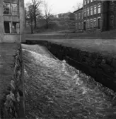 Mölndalsån inom fabriksområdet vid byggnad nr 19.