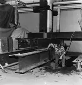 Byggnad 19. Förstärkning av bjälklag genom megapålning.