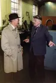 Wiggo Odenius och John Berggren vid fabriksvisning den 28/4 1983.