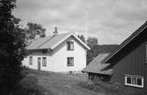 Hembygdsgården Börjesgården i Hällesåker, Lindome, år 1983.

För mer information om bilden se under tilläggsinformation.