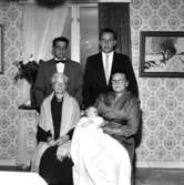 Fem generationer av familjen Bergman.