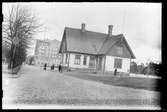 Trollhättan. Drottningtorget, syskolan.