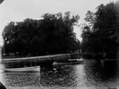 Utsikt över Svartån mot Slottsparken.