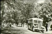 Mössebergs sanatorium, bussen vid portarna till Stora Allén.