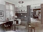 Rumsinteriör.
Fabrikör Carl Jansson