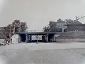 Nya gatundergången, viadukten, under järnvägen vid Centralstationen.
Nobelgatan österut.
