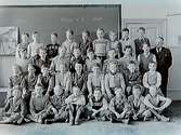 Vasaskolan, klassrumsinteriör, 34 pojkar med överlärare Natanael Liedner, klass 4B, sal 9.