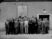 Grupp, 35 herrar. Kyrkvaktmästares kongress på Folkets hus, Järnvägsgatan 8, Örebro.
Kyrko och Kyrkogårdsvaktmästare Föreningen, bildad 1935.