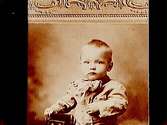 En liten pojke.Gustaf Liljefors