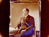 En man.Skrädderitillskärare C.J. Holmberg