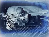En baby i barnvagn, Märta Lindskog.Sam Lindskogs privata bilder.