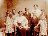Familjegrupp, 9 personer.Karl Persson