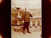 En liten pojke.Aug. Andersson
