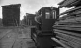 Rönneshyttan 30 augusti 1967

En arbetare kör ett lok med timmerlast vid ett sågverk i Rönneshyttan. Han är klädd i rutig skjorta och ljusa snickarbyxor. Timmertravar står i bakgrunden.

































































































 
































                                                                                                                                                                                                                                                                                                                                                                                                                                                                                                                                                                                                                                                                                                                                                                                                                                                                                                           























































































































                                                





















































































































































 
































                                                                                                                                                                                                                                                                                                                                                                                                                                                                                                                                                                                                                                                                                                                                                                                                                                                                                                           























































































































                                                


































































   










































 













































































































































































































 
































                                                                                                                                                                                                                                                                                                                                                                                                                                                                                                                                                                                                                                                                                                                                                                                                                                                                                                           























































































































                                                






