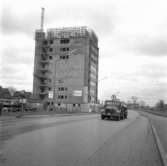 Byggnummer.
 29 oktober 1959.
Nygatan 82. Bilden tagen från Rudbecksgatan.
