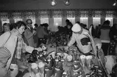Friluftsfrämjandet anordnar bytesmarknad i Almåsskolan i Lindome, år 1983. 