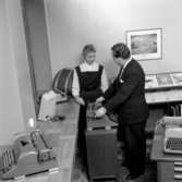Skrivmaskinfirma får nya lokaler.
2 februari 1955