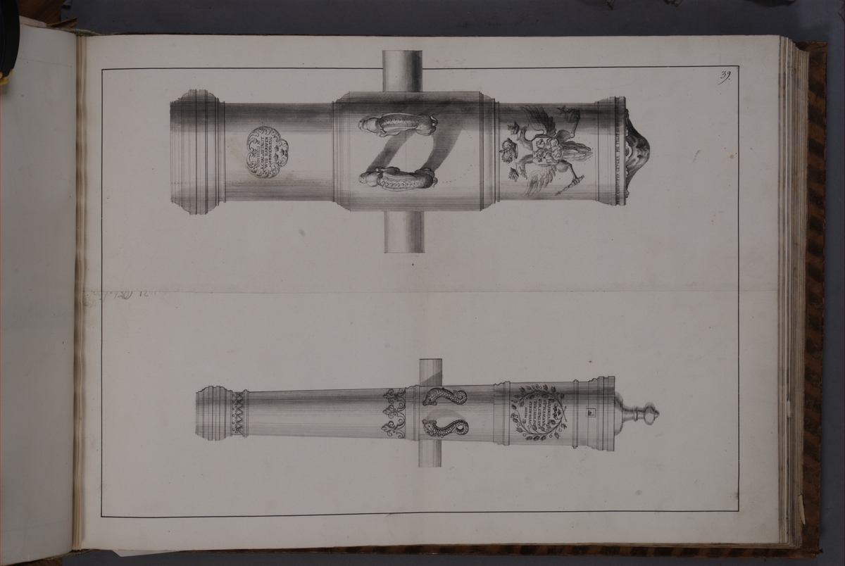 Kjell Hedberg, Imaging depicting fire pipes taken as trophies by the Swedish army in the Battle of Narva on 20 November 1700. Included in volume with depicted canon trophies taken in the years 1700-1702.