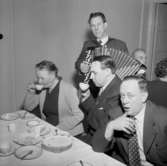 Målarnas julfest.
7 februari 1955