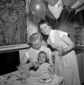 Avslutning i hushållsskolan.
21 maj 1955