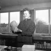 Mannekänger vid Flickskolan.
27 maj 1955