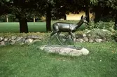 Stadsparken, skulpturen heter Hjorten.
Gjord av Arvid Knöppel.