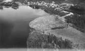 Flygfoto över Sundsjön, Hasselfors.
Bilden tagen för vykort.