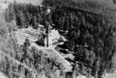 Flygfoto över Hasselfors kyrka.