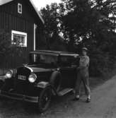 Gösta Klingberg med bilen som är en Essex  Hudson 1931 årsmodell.