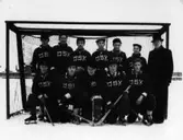 Bandy
ÖSK:s B-lag.
Plats:Eyravallen