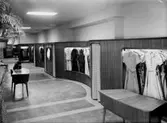 Julius Damkonfektion, affärsinteriör.