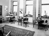 Rumsinteriör, utställning av skrivmaskiner, kontorsmaskiner och möbler.
AB K.G. Larsson