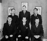 Rumsinteriör, 6 män.
Örebro Velocipedklubb, Ö.V.K.