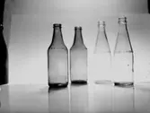 Fem flaskor.
Hammars Glasbruk.