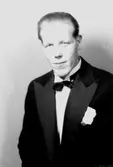En man, bröstbild.Bertil Wallin