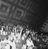 Handboll, prisutdelning, åskådare.
Ingmars pojkhandboll.