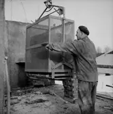 Byggnadsarbete, en man.
Örebro söder.