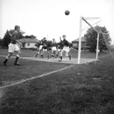 Fotbollsmatch.
Sund-Emba.